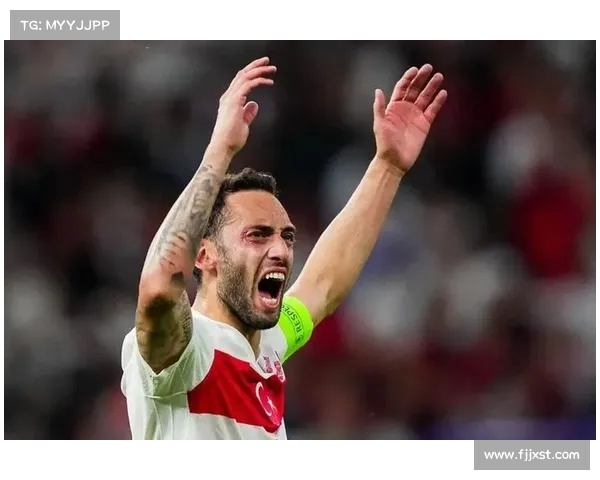 意媒报道:恰尔汗奥卢身边人士否认推动离开国米传闻 意媒报道:恰尔汗奥卢身边人士否认推动离开国米传闻