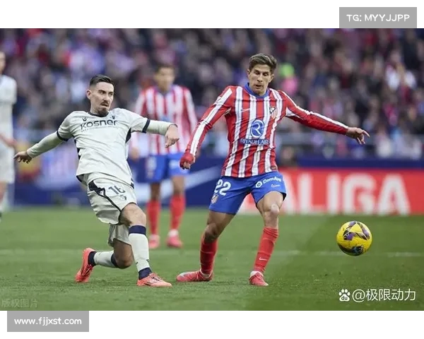 西甲豪门纷纷亮相新赛季大名单 球员变动与战术展望一览 西甲豪门纷纷亮相新赛季大名单 球员变动与战术展望一览